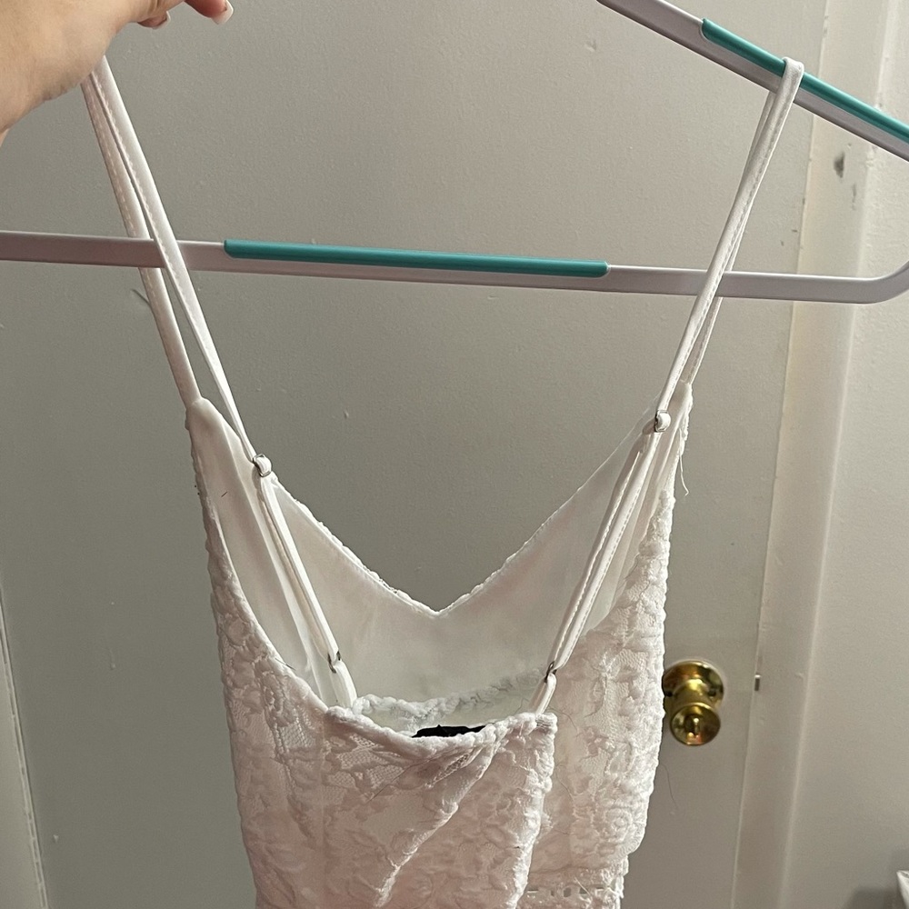 Dress - Picture 4 of 4